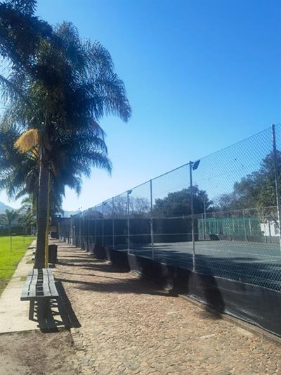 Kom speel netbal net vir die pret