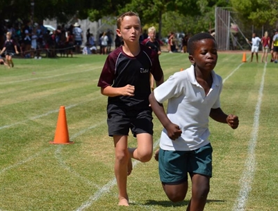 Interskole-atletiek by Laer Volkskool