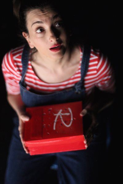 Contagious Theatre brings Stof, Silkworm to Graaff-Reinet