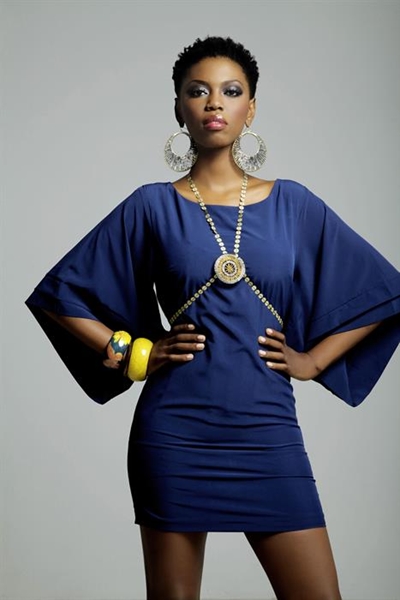 Lira is coming to town