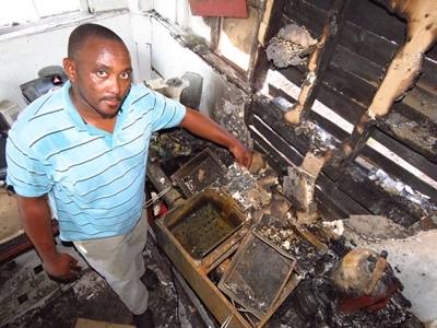 Popular pap 'n' vleis paleis up in smoke