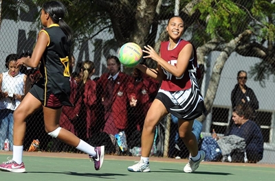 Volkskool-netbaldogters stel nie teleur nie