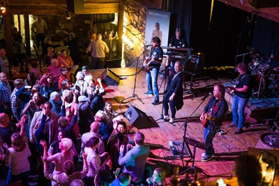 Dance the night away at ReedValley beer, wine fest