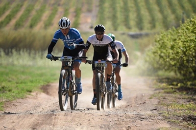 Cyclists encounter heart of the Klein Karoo