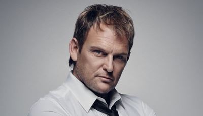 Steve Hofmeyr konsert gaan voort