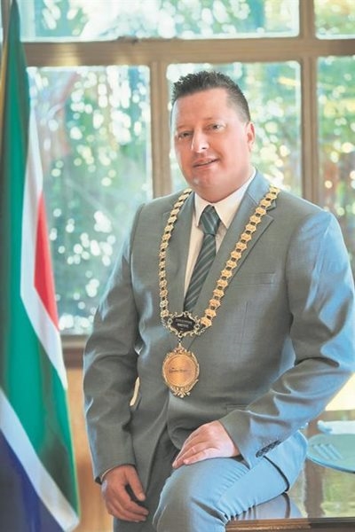 'No hidden agenda' - Stroebel on resignation