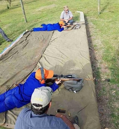 SJB lei jagters op