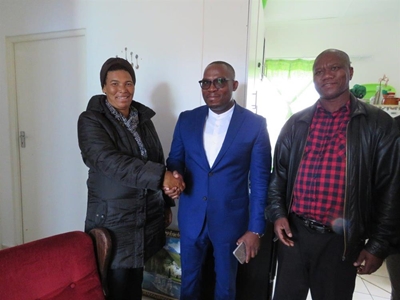 Minister visits Protea Park housing project