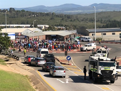 Plett's 'unlawful power tariffs'