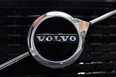 Volvo cars recalls 507 000 vehicles as probe finds fire risk