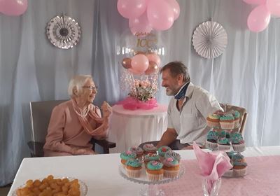 Tannie Nannie vier 100ste verjaarsdag