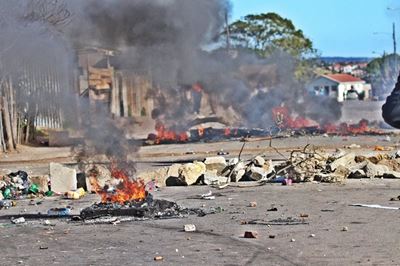 Blockading roads is a criminal act
