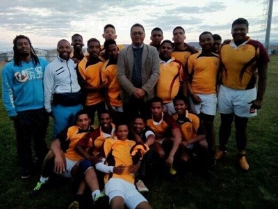 Eerste rugbyspanne vir Aurial