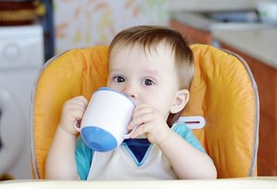 Laager Rooibos and dietitian, Mbali Mapholi, share complementary feeding tips for babies