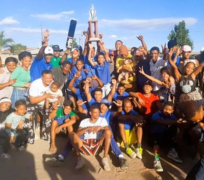 Tornado's klop Pro Stars in spannende eindstryd