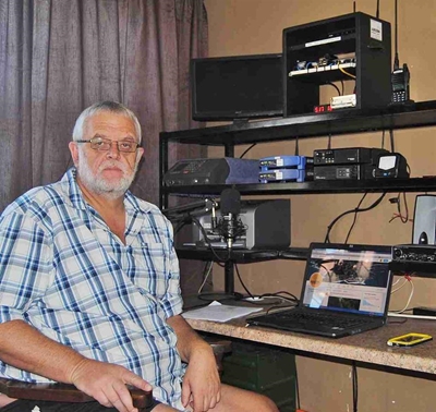 Radio amateurs give wireless support behind the scenes