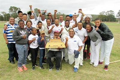 Gesogte trofee weer tuis