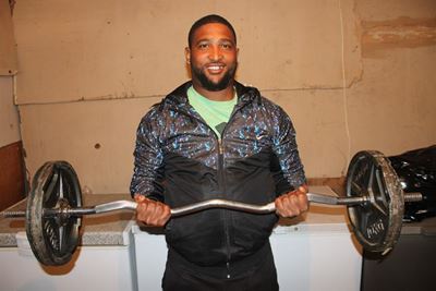 Jong entrepreneur bou aan sy eie gimnasium