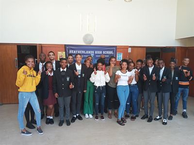 Kyk wat kry Hoërskool Heatherlands se 2022 matrieks reg