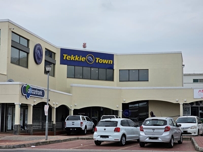 Tekkie Town swops home town for mother city