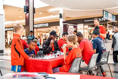 Blitzing through chess games at the mall
