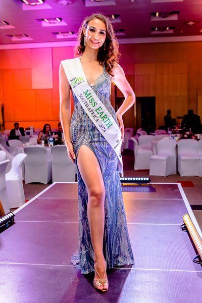 Sustainable Fashion Warrior takes Miss Earth South Africa title…