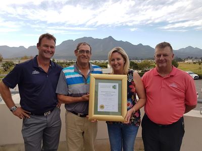 Kingswood Golf Club receives prestigious award