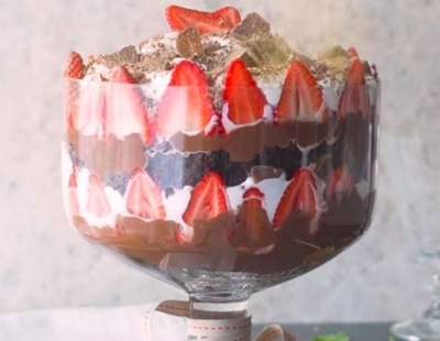 Recipe: Giant chocolate brownie trifle