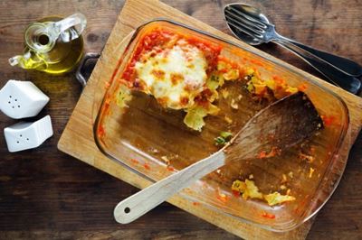 When should you throw away leftovers?