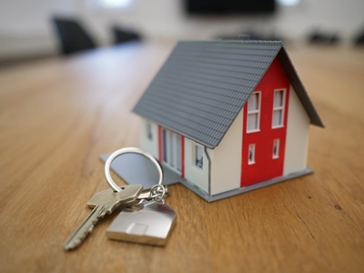 Looming rate cut another sign that it’s time to buy property