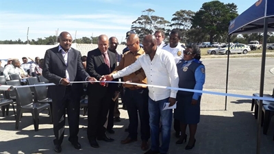 Plett testing centre opened
