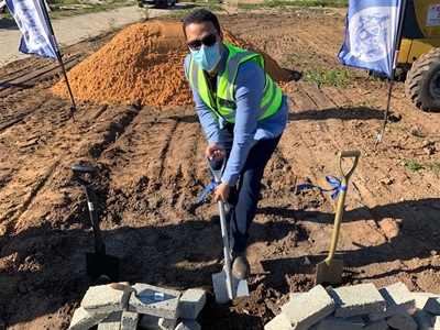 Qolweni housing gets going