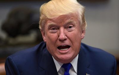 Syria 'chemical attack': Trump pledges 'forceful' US response