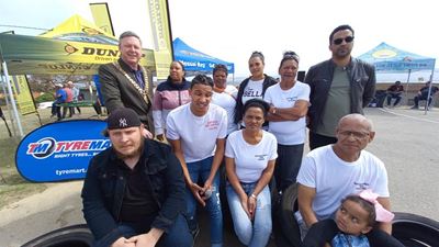 Simmers at 'show and shine' in Tarka