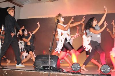 Kunstefees weer op dreef
