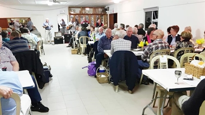 Smul sing-sing vir Huis Stilbaai se mense