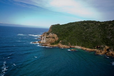 3 men rescued off capsized boat in the Heads