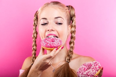 10 Myths and facts about sweets & teeth