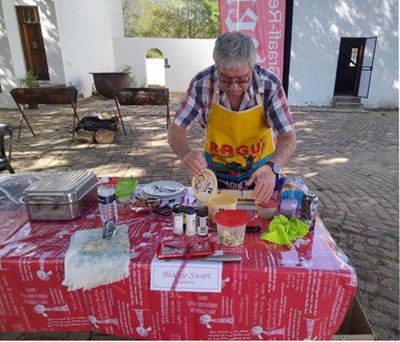 Swart is die Braaibroodjiekoning