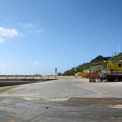 Visvang en watersport wettig ingevolge streng wetgewing