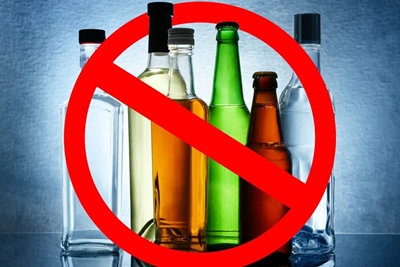 Alcohol ban NOT backed by govt's health experts