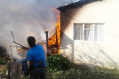 Groot skade na struktuur afbrand