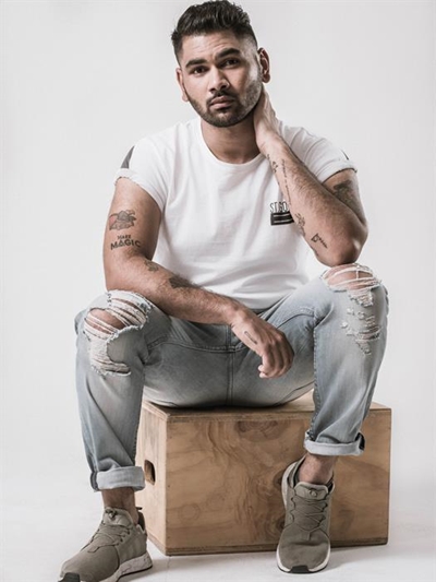The Voice 2017 and hitmaker to wow Plett