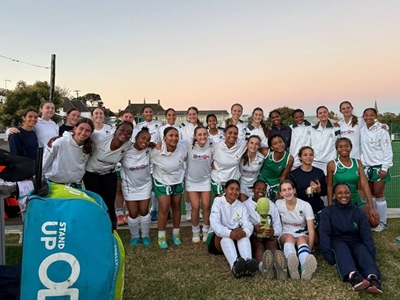 Union High girls hockey team triumphs in Makhanda