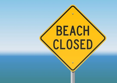 Plett beach closed: Rough sea conditions 
