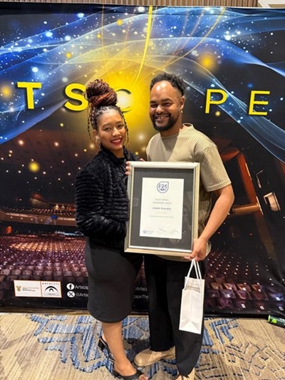 Local poet wins prestigious award