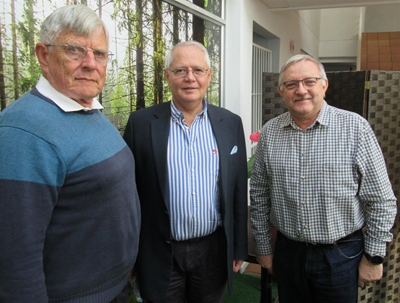 Land is 'n gat en hoe om daaruit te kom