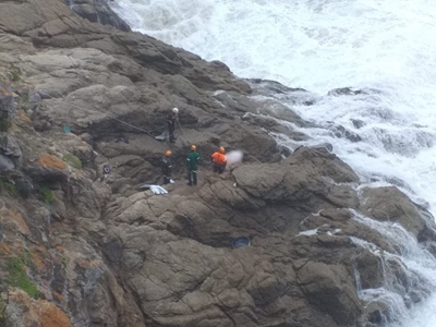 Update: Man's body recovered from cliffs