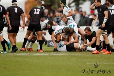 Marlow klop pearson op die rugbyveld