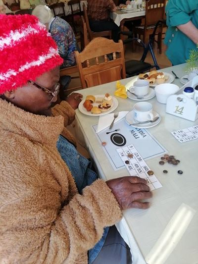 Oudtshoorn Vaardigheidskool  hou massa bingodag